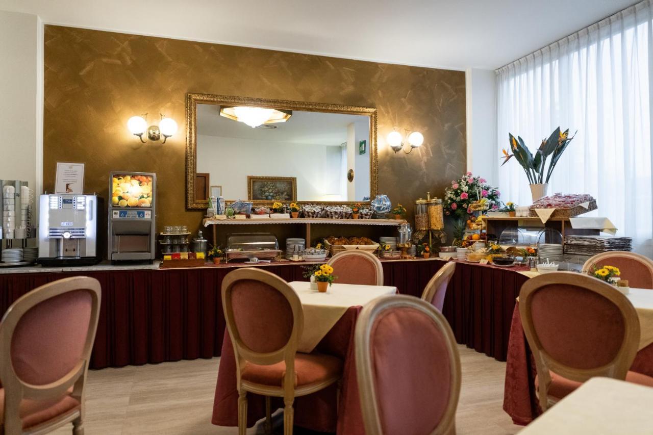 Hotel Alga Milán Exteriér fotografie